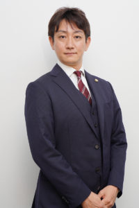 弁護士　外岡潤